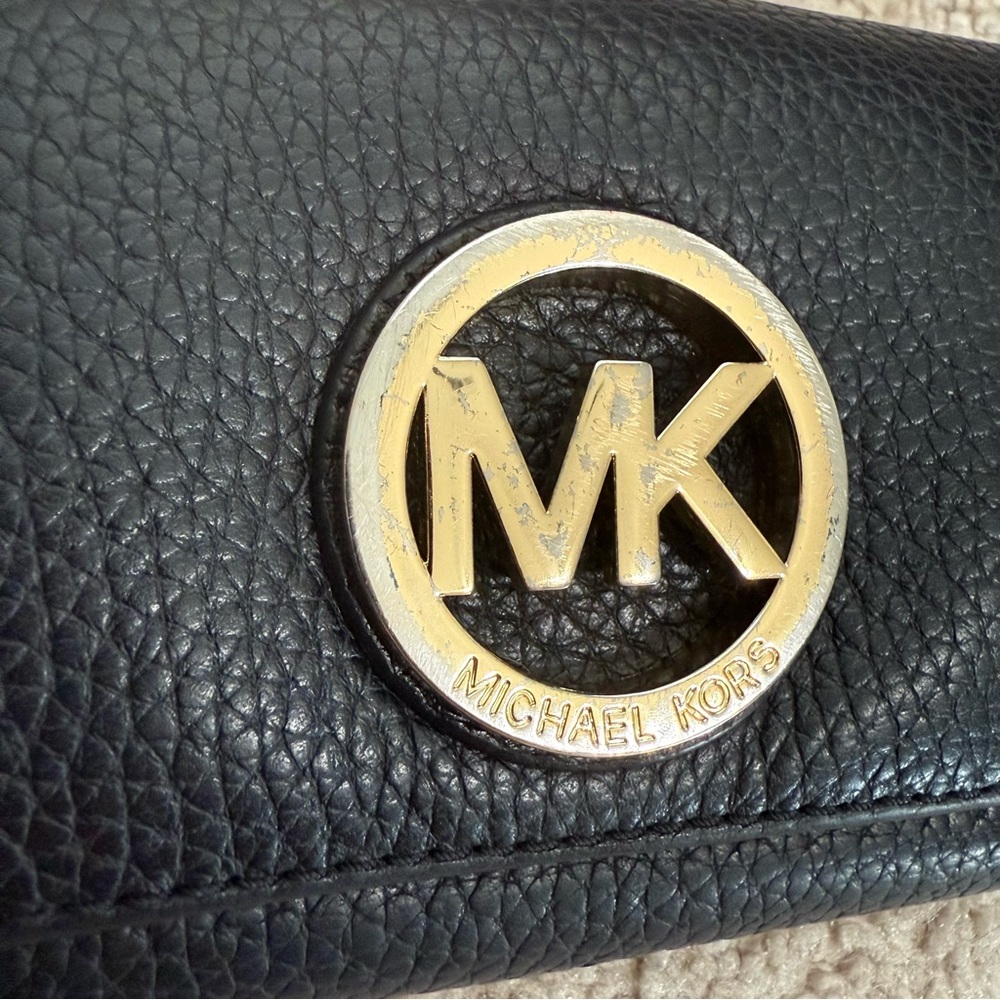 Michael Kors Fulton Long Leather Wallet - Picture 3 of 16